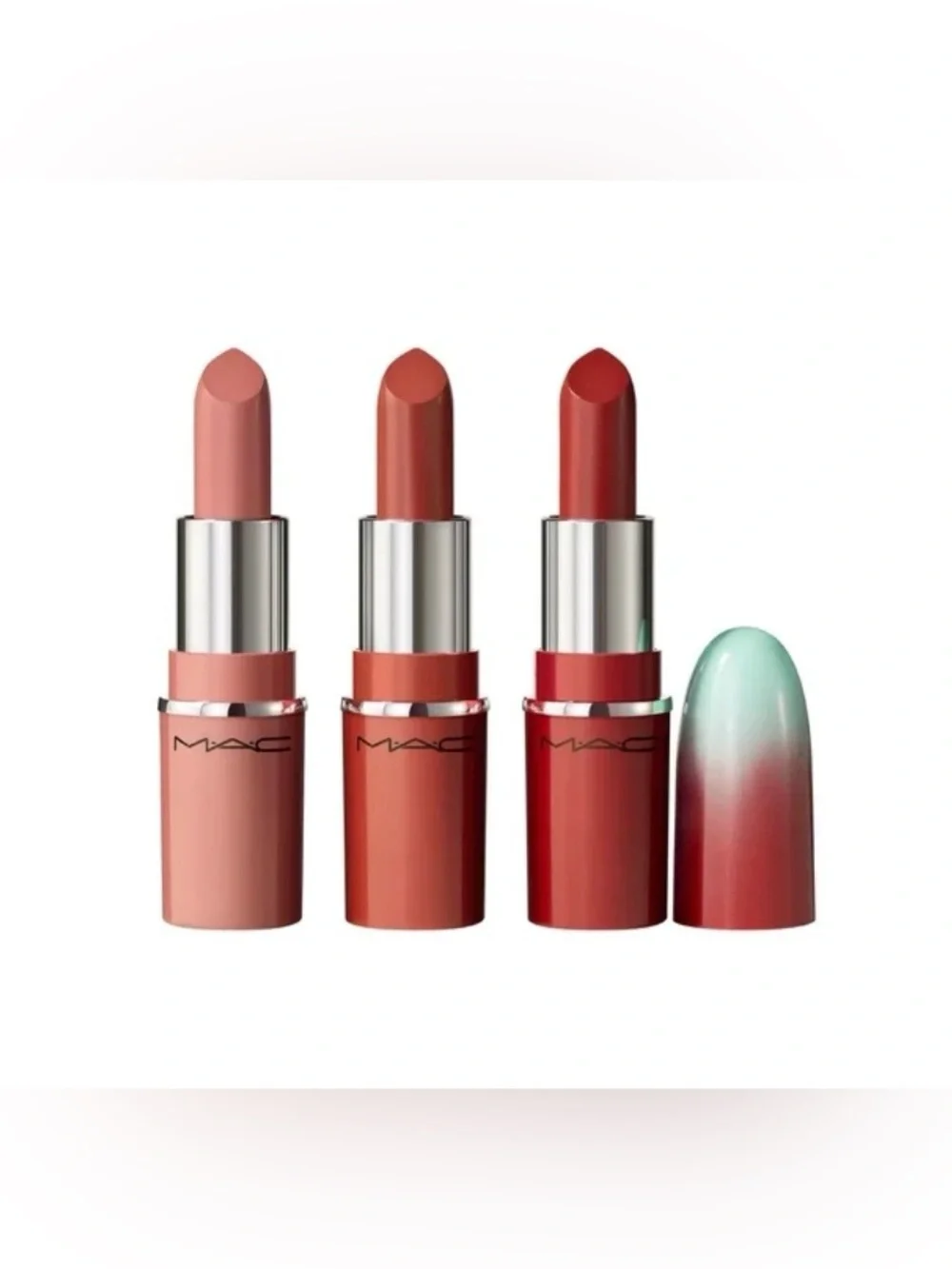 MAC Lipstick Bundle! 5 new lipsticks in 5 different shades.